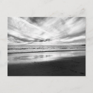 Postal Vista de la playa en blanco y negro