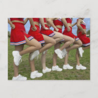 Vista de sección baja de un grupo de animadores