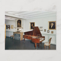 Vista de una habitación con piano de cola