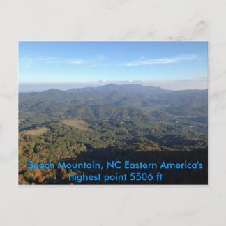 Postal Vista de verano de la montaña de la playa