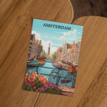 Postal Vista del Canal Holanda de Amsterdam<br><div class="desc">Esta es una colorida postal de Ámsterdam que muestra la arquitectura única y el famoso canal de la capital holandesa,  Ámsterdam,  Holanda. Ofrece un gran recuerdo de Holanda y un gran regalo de viaje para todos los turistas y visitantes de Europa. Haz lo tuyo y compra ahora.</div>