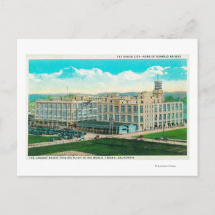 Postal Vista exterior de la planta de Raisin Sun-Maid