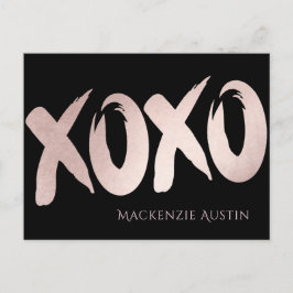 Postal XOXO Rubor Pink | Guión de pincel con mano en blan