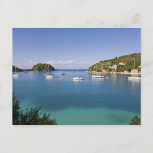 Postal Yates en ancla, Lakka, Paxos, Grecia