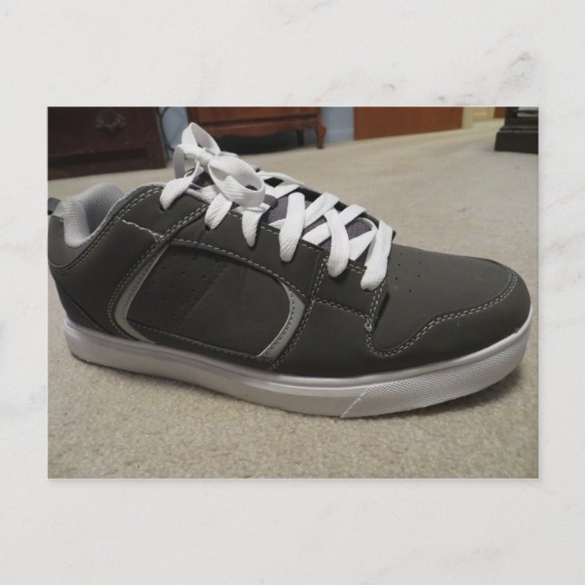 Postal Zapatilla de monopatín gris (Anverso)