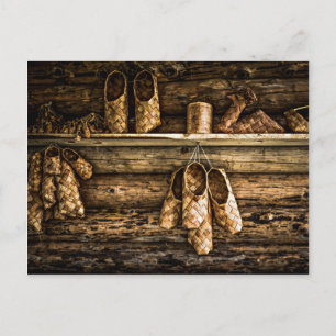 Postal Zapatos de corteza en la pared