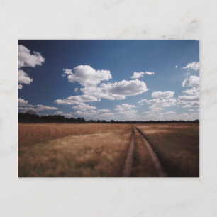 Postal Zimbabue, vista de la carretera cerca de la pista