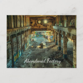 Postales abandonadas de descomposición de fábrica
