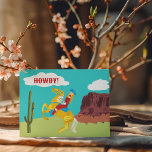 Postales de Howdy Retro Western Cowgirl<br><div class="desc">Saluda con acento occidental. Esta postal presenta un ilustracion de estilo retro de una vaquera a caballo en un paisaje occidental con el mensaje HOWDY! escrito en las nubes. La parte posterior de esta postal está en blanco para que el cliente escriba en su propio mensaje y en la dirección...</div>