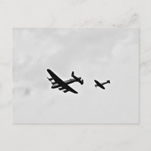 Postales del bombardero y del Spitfire de