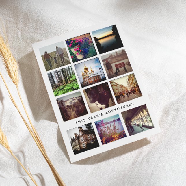 Postales navideñas felices de 12 Collages de fotos (Holiday postcard design with 12 square photos one for every month of the year and message on back)
