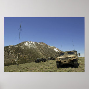 Póster A Humvee is parked at the re-transmitting site