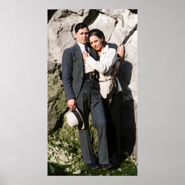 Póster Abrazo de Bonnie y Clyde 1933 Remasterizado (Frente)