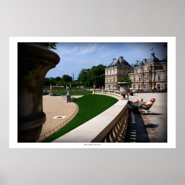 PÓSTER ABRIL EN PARÍS (Frente)