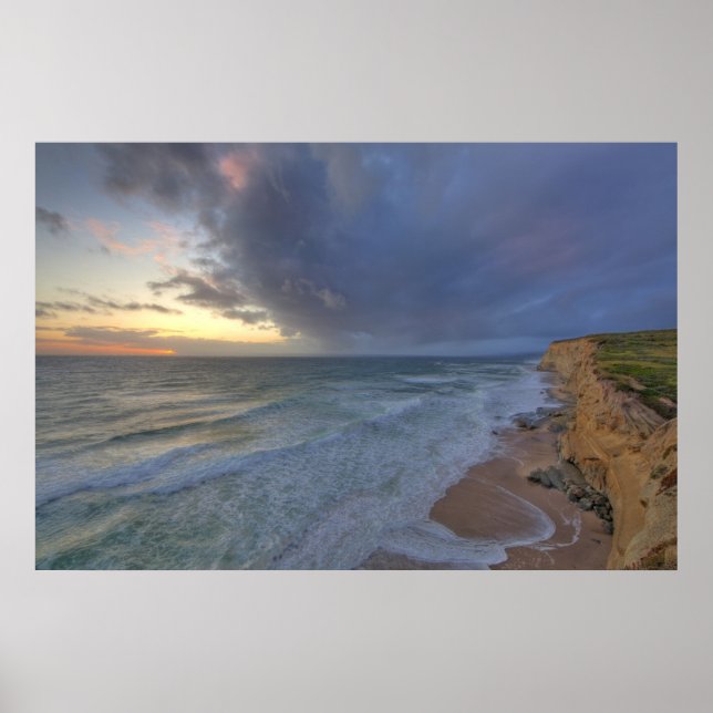 Póster Acantilados marinos capturan días de luz en Pompon (Frente)