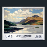 Póster Afiche de Viaje de Viaje de Loch Lomond Scotland<br><div class="desc">Viaje Bella Artes Giclee Print (Reproducción) de Vintage Loch Lomond Scotland. Por favor,  personalizar el tamaño del poster,  la textura,  el borde y/o el marco para que se adapte a su gusto.</div>