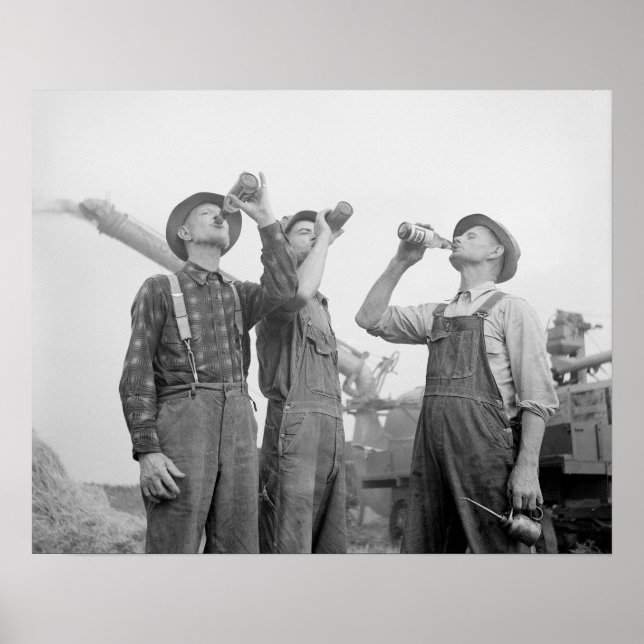Póster Agricultores bebiendo cerveza, 1941. Foto de cosec (Frente)