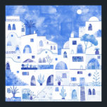 Póster Agua de Santorini Grecia<br><div class="desc">Me encantaría estar en Oia,  en la isla griega de Santorini en este momento,  tomando el sol y tomando una bebida fresca. Moderna pintura de color acuático en azul y blanco para llevarte a este lugar. Arte original de Nic Squirrell.</div>