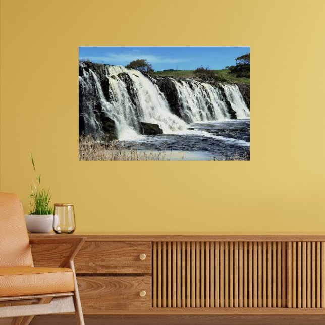 Póster Aguas Fluyentes de Hopkins Falls (Salón 2)