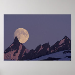 Póster Alaska, montañas Chugach La luna llena sale