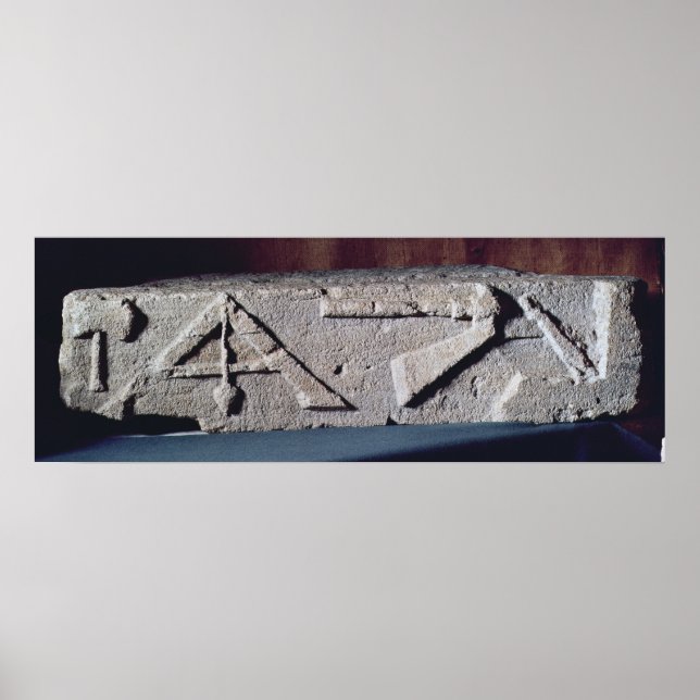 Póster Alivio que representa el instrumento de una piedra (Frente)