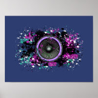 Altavoz musical y pintura salpicada