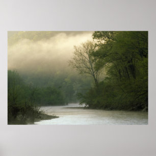 Póster Amanecer a través de la niebla visto desde Red Blu