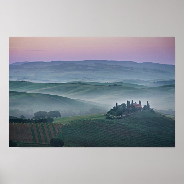 Póster Amanecer rosa sobre un poster paisajista toscano (Frente)