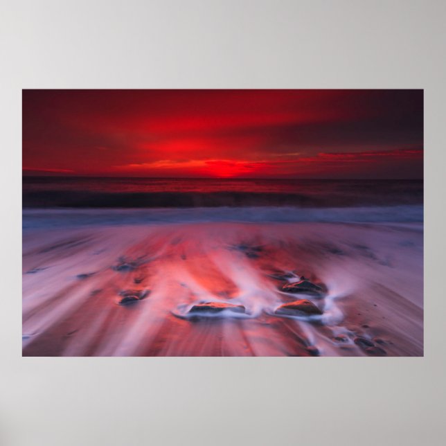 Póster Amanecer Sobre El Mar De La Tormenta (Frente)
