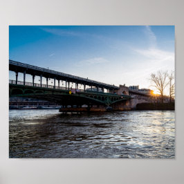 Póster Amanecer sobre el puente Bir-Hakeim en invierno -