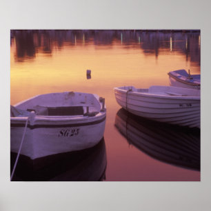 Póster Amanecer sobre el puerto de Stari Grad con pesca