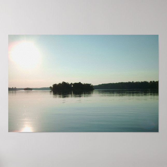 Póster Amanecer sobre lago tranquilo (Frente)
