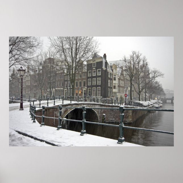 Póster Ámsterdam nevada en los Países Bajos en invierno (Frente)
