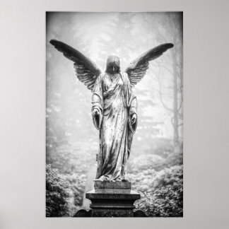 Póster Ángel con escultura de alas extendidas