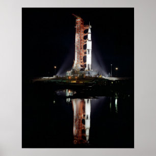 Póster Apollo 12 en la plataforma de lanzamiento