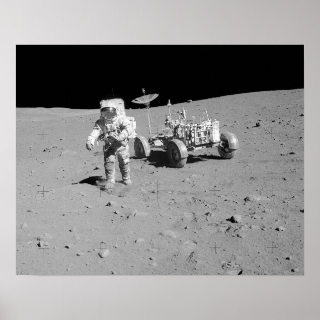 Póster Apolo 15 Astronauta y vehículo de carretera lunar (Frente)