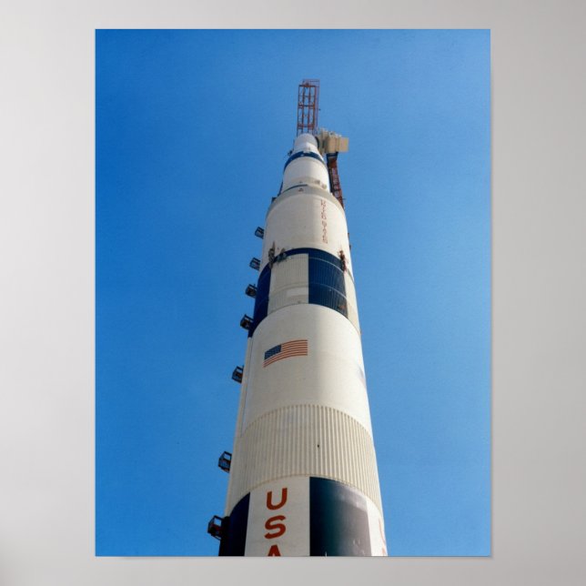 Póster Apolo 15 sobre el cohete Saturn V (Frente)