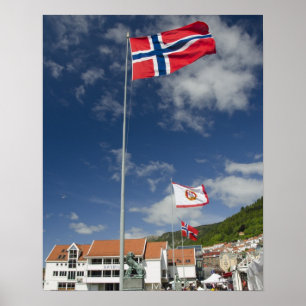 Póster Área histórica del puerto de Bergen con banderas