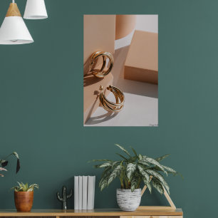 Póster Argollas de la Hora Dorada: Moda Minimalista y Esc