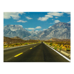 Póster Arte de paisaje de la carretera hacia la cuenca de