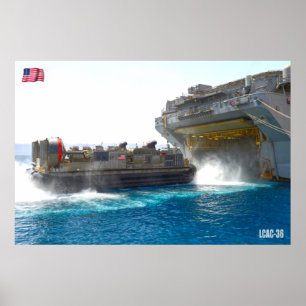 PÓSTER ASALTO A LA PLAYA - LCAC-36