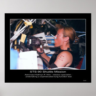 Póster Astronauta Kathryn P. Hire en STS-90