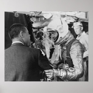 Póster Astronauta preparándose para su inserción en la li