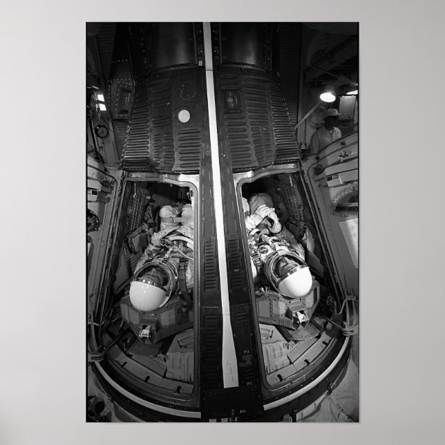 Póster Astronautas insertados en la cápsula Gemini 4 (Frente)