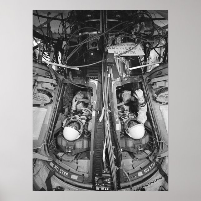 Póster Astronautas insertados en la nave espacial Gemini  (Frente)
