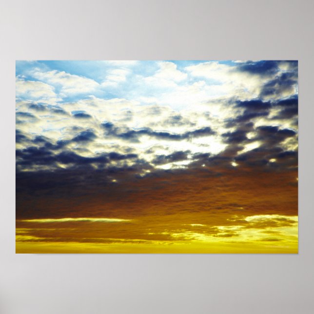 Póster Atardecer amarillo azul celeste con nubes (Frente)