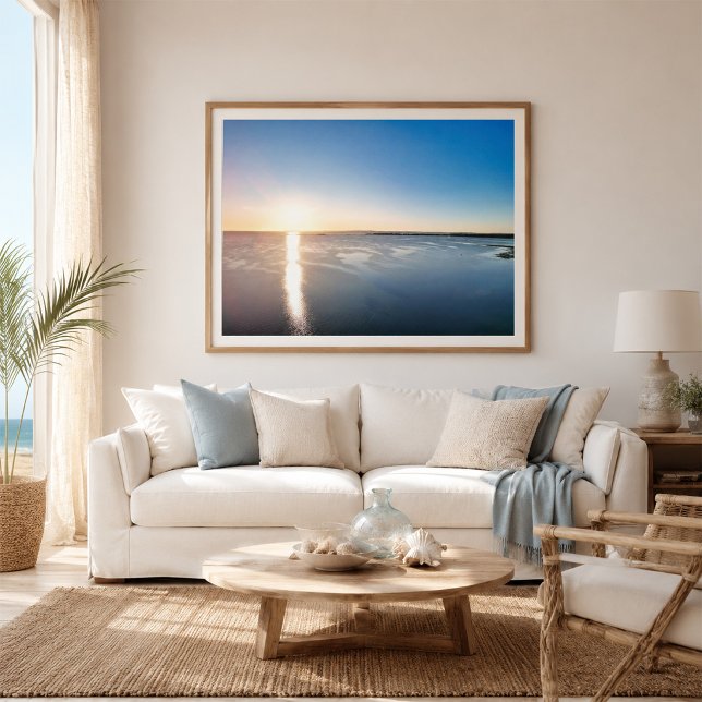 Póster Atardecer dorado en el mar con dron (Subido por el creador)