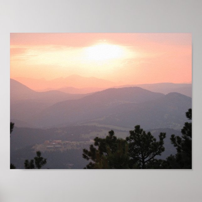 Póster Atardecer en las montañas 2 grande (Frente)