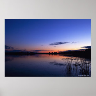 Póster Atardecer Sobre El Lago Wabamun Con Hierba