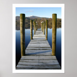 Póster Aterrizaje en barco de madera en Derwentwater